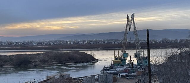 LOS LADOS DE LA ORILLA